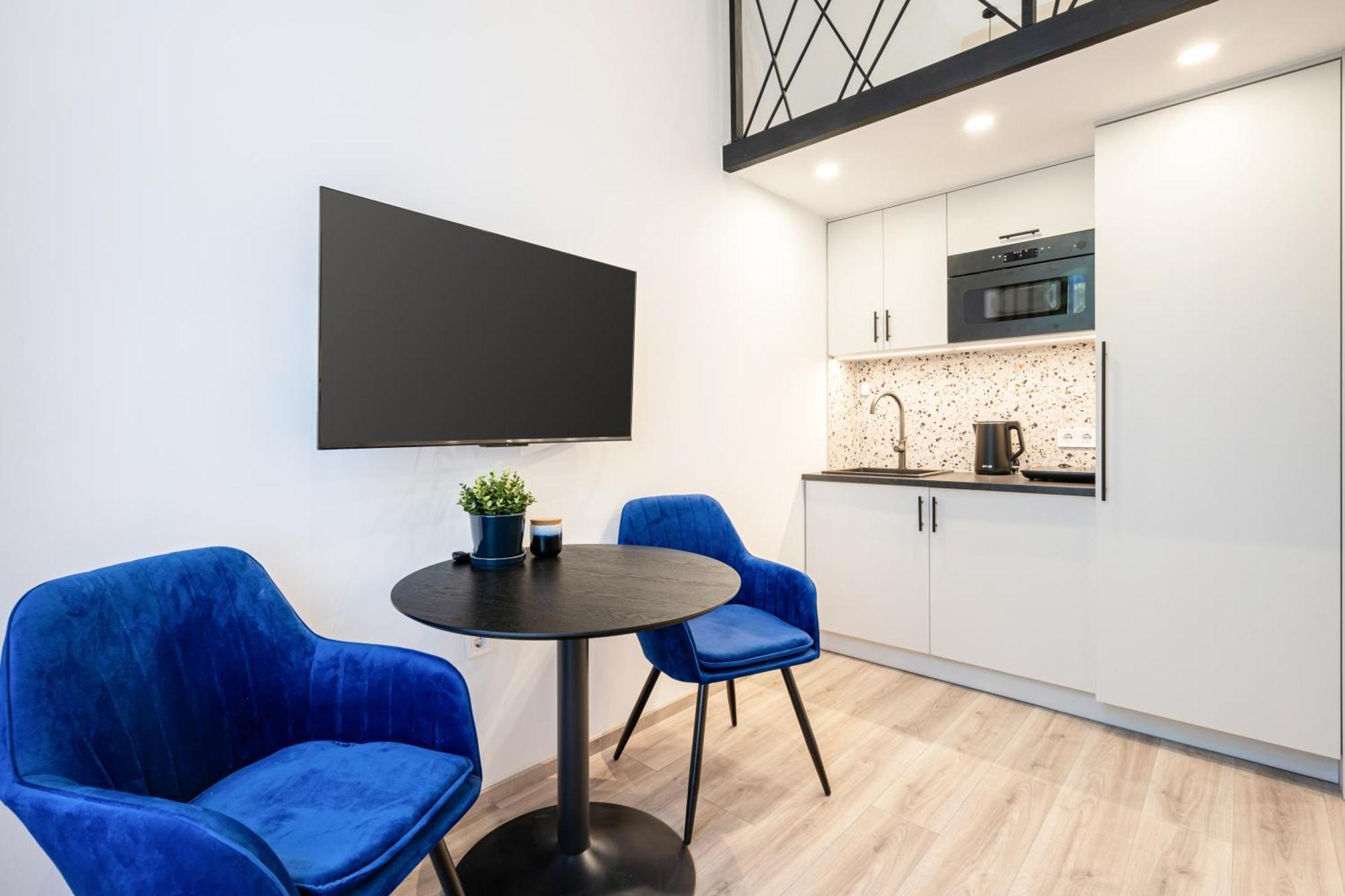 Apartament E44 - Erzsebet Boulevard - Location By Bqa