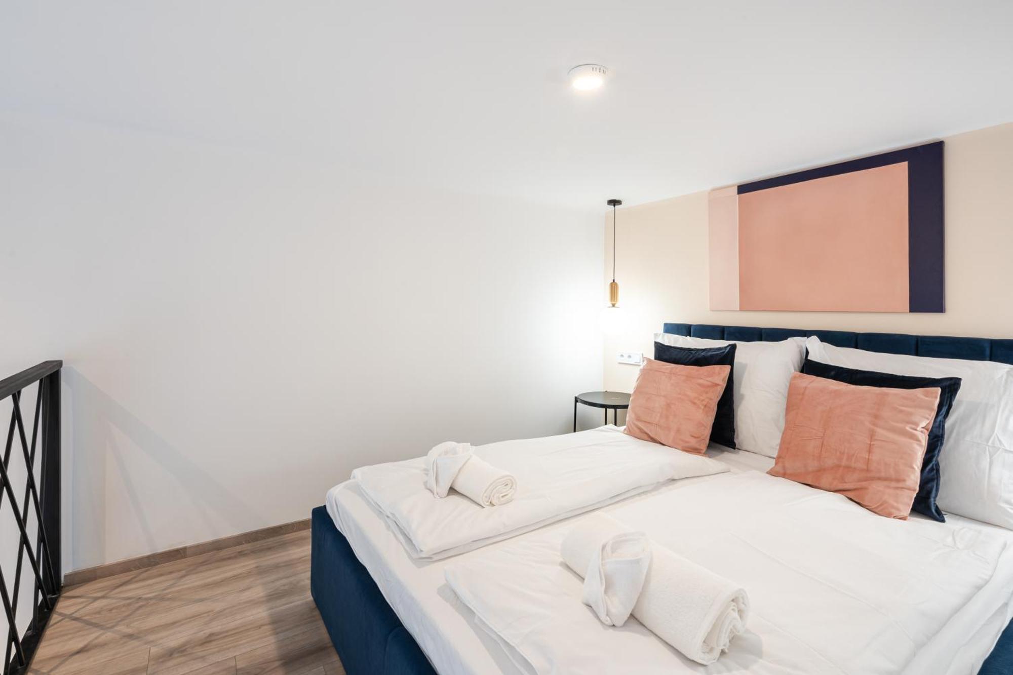 Apartament E44 - Erzsebet Boulevard - Location By Bqa