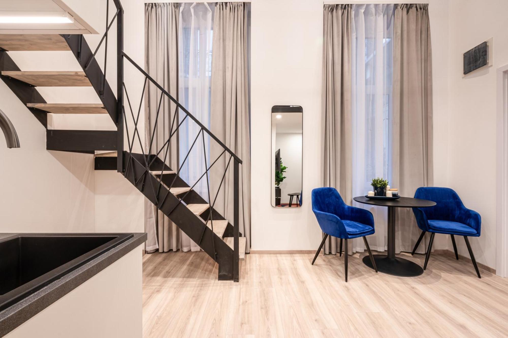 E44 - Erzsebet Boulevard - Location By Bqa דירה *
